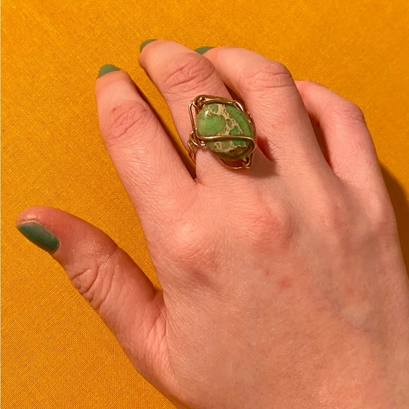 Wire wrapped turquoise ring - Picture 5 of 9